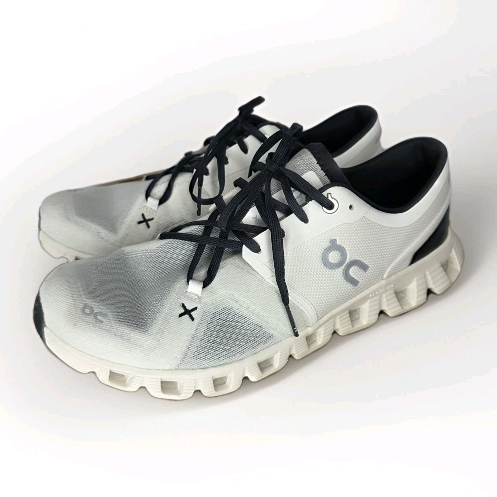 ON RUNNING CLOUD X3 WOMENS WHITE/BLACK COMFORTABLE F RUNNING SHOES SIZE 10.5
